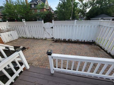 For Lease - 43 Barnesdale Avenue, Hamilton, Ontario - Photo 3