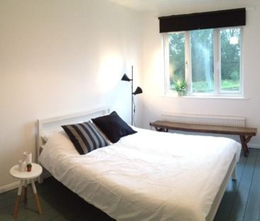 4 Bed Semi-Detached House, Edwins Mead, E9 - Photo 6