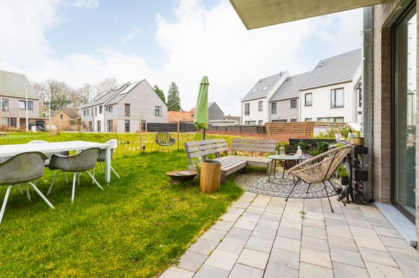 Gelijkvloersappartement met tuin en 2 slaapkamers te huur - Foto 1