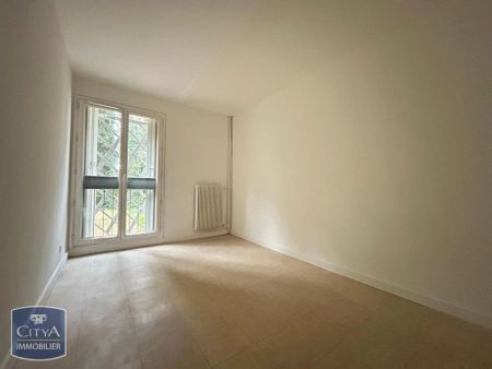 Appartement à louer 4 pièces 74.11m² - Photo 2