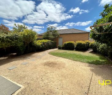 30 Callista Circuit, TAYLORS HILL - Photo 3