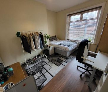 5 bedroom house to rent - Photo 1