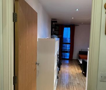 2 Bed Flat, Lemonade Building, IG11 - Photo 5