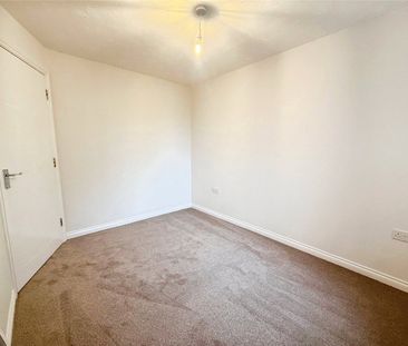 3 bedroom apartment to rent - Photo 5