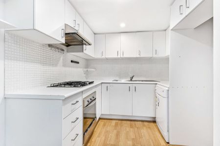 2/7a Ivy Street (enter Via Lander Street), Darlington NSW 2330 - Townhouse For Rent | Domain - Photo 3