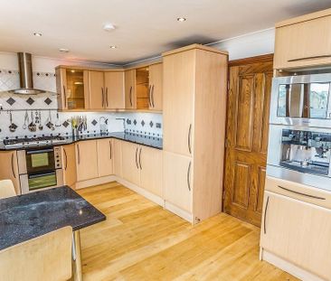 3 bedroom penthouse to rent - Photo 5
