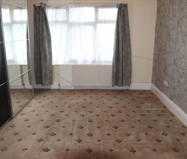 4 bedroom house to rent - Photo 3