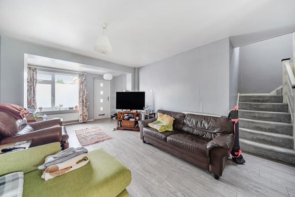 3 bedroom detached house to rent - Photo 1