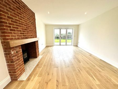 Windmill Hill, Hailsham, East Sussex - Photo 3