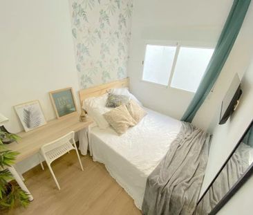 Avenida de Ramón y Cajal, Sevilla, Andalusia 41005 - Photo 3