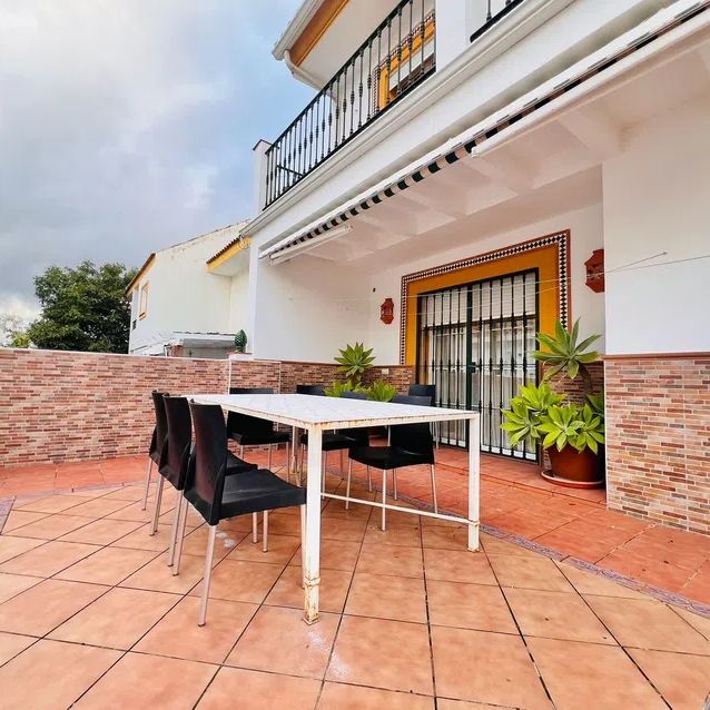 Alquiler de chalet adosado en Urbanizacion Tiro de Pichon, 60 - Photo 1