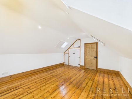 2 bedroom semi-detached house to rent - Photo 4