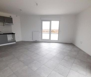 Location Appartement 4 pièces 78m² LA ROCHELLE 17000 - Photo 4