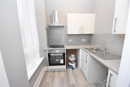 1 bedroom apartment to rent - Photo 4