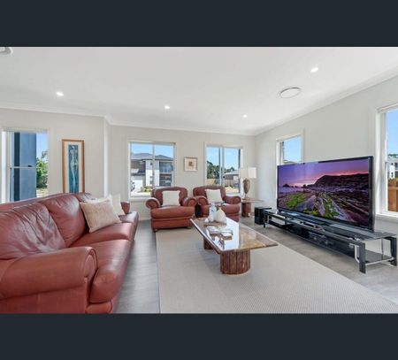 13 Stone Mason Drive, Norwest, NSW 2153 - Photo 3