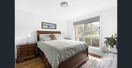 4 Bedroom Spacious Family Home! - Photo 3