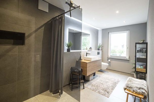 Moderne Neubau-Häuser ab 02/2026 zur Miete | 142 m² auf 3 Etagen · Garten · Garage · Stellplatz - Photo 1