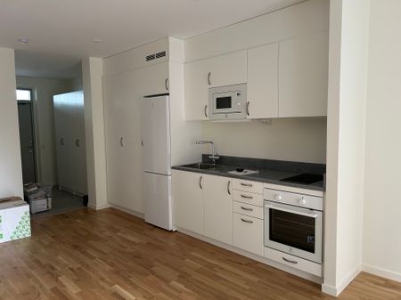 Jaktfalksgatan, Järfälla - Photo 3