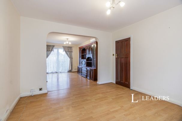 3 bedroom house to rent Selwood Road, Sutton, SM3 - Photo 1