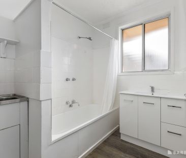 Stylish & Modern Unit in Prime Ringwood Location - Photo 6