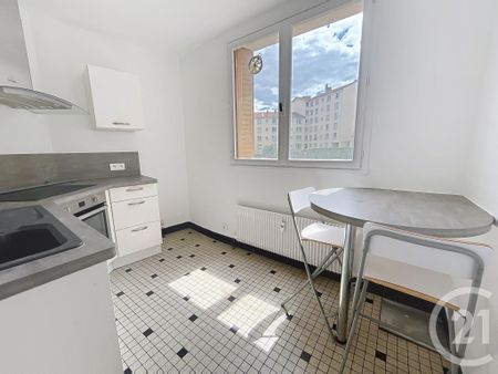 Location Appartement 2 pièces 38m² CLERMONT FERRAND 63000 - Photo 4