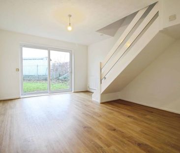 Babington Park, Grange Park, Swindon, Swindon, SN5 - Photo 6