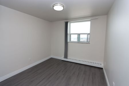 For Lease - 3533 Derry Road Unit# 608, Mississauga, Ontario - Photo 5