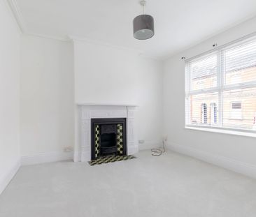 Winstonian Road, Cheltenham GL52 2JD - Photo 2