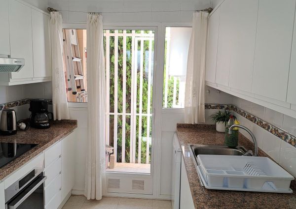 Spacious ground floor for rent with a pool and garden in Javea Arenal LONG TERM