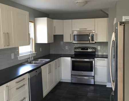 Portland - 3 Bedroom home in fantastic Dartmouth Location! - Photo 5