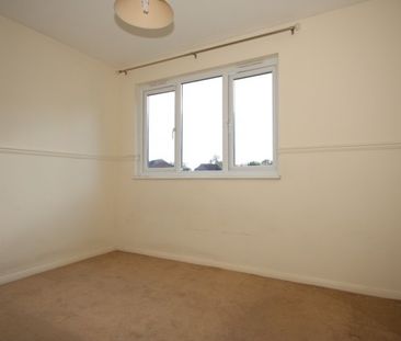 Hallington Close, Woking - Photo 6