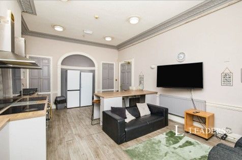 1 bedroom terraced to rent St. James's Street, Nottingham, Nottinghamshire, NG1 - Photo 1