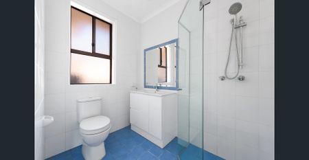 Modern Family Living - Photo 5