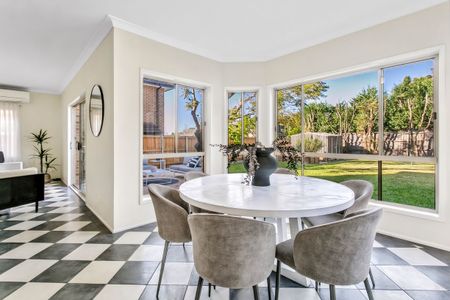 SPACIOUS FAMILY LIVING IN THE HEART OF FORESTVILLE - Photo 3