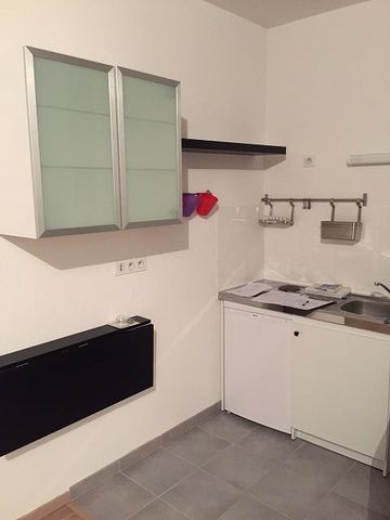 Location Appartement 2 pièces 38m² SAUMUR 49400 - Photo 3