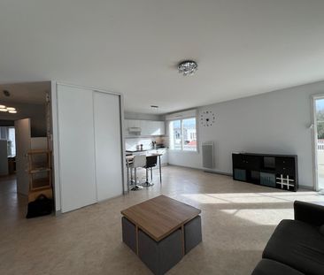 Location Appartement 3 pièces 75m² LA ROCHELLE 17000 - Photo 1