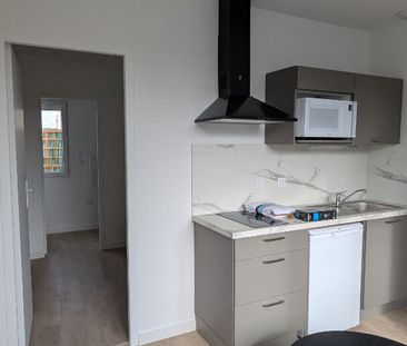 Location Appartement 1 pièce 25m² - Photo 6