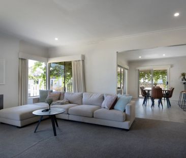 Generous size family home in desirable location. - Photo 3