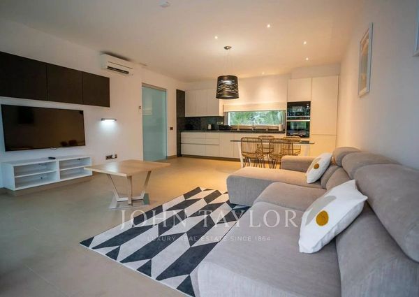 Luxury Villa for rent in Cap Martinet, Spain