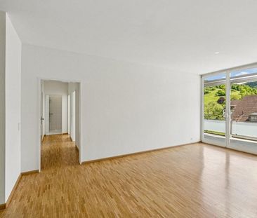 Naturnah wohnen mit besonderem Extra 4.5-Zi.Whg mit eigenem Dachspitz - Photo 3