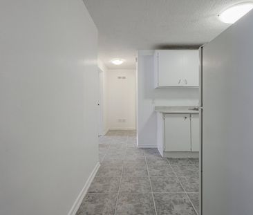 Skyway Estate Apartments - Photo 2