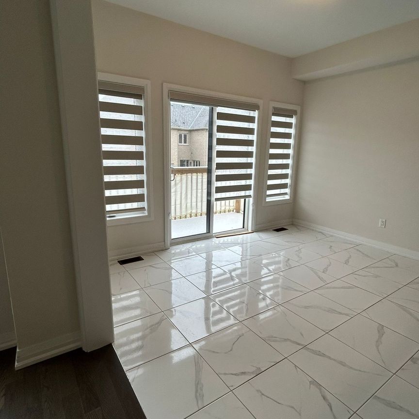 For Lease - 11 Federica Crescent, Wasaga Beach, Ontario - Photo 1