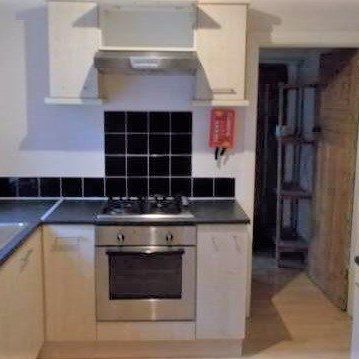 3 bedroom flat to rent - Photo 1