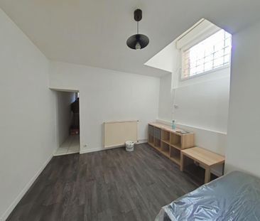 Location Appartement 1 pièce Meublé 24m² ROMANS SUR ISERE 26100 - Photo 2