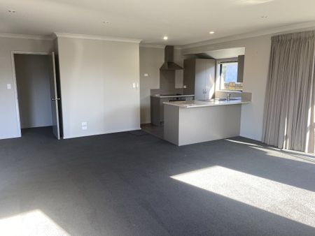 Beautiful Papamoa! Papamoa - Photo 3