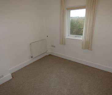 2 bed Apartment - To Let - Photo 2