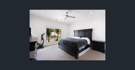 Convenient Location, Stylish Living - Photo 2