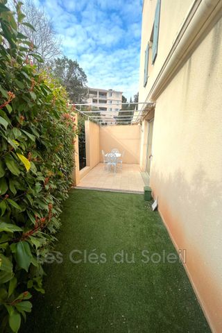 Location Appartement 2 pièces 39m² TOULON 83000 - Photo 3