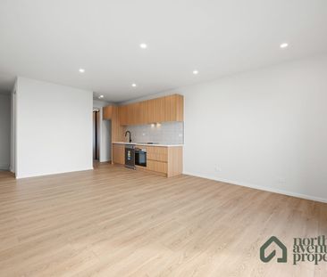 Brand New, Stylish & Effortless Living in Lilydale - Photo 3
