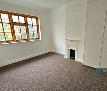 4 bedroom semi-detached house to rent - Photo 5